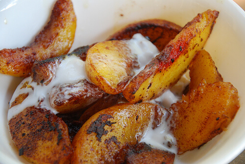 Caramelized Peaches & Cream (no sweeteners or dairy!!)