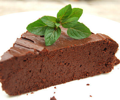 Dark Chocolate Mint Truffle Cake (flourless!)