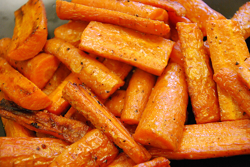 Garlic-Infused Roasted Carrots