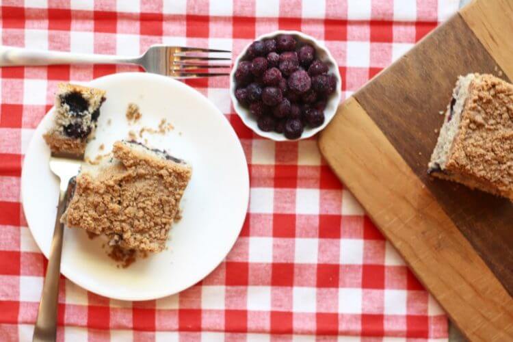 Um, YUM! This blueberry streusel cake is actually gluten free!! My family couldn't believe it!