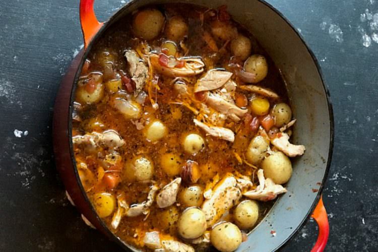 One pot Paleo chicken and veggies! So easy and SOOO yummy!